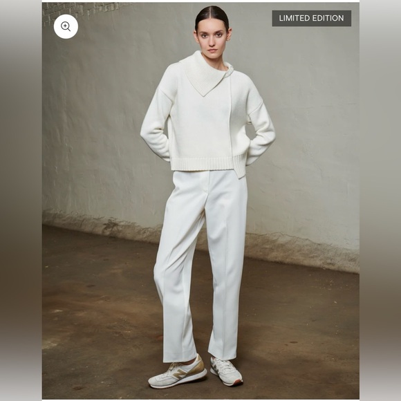 THE ASYMMETRICAL TURTLENECK sweater - Picture 4 of 9